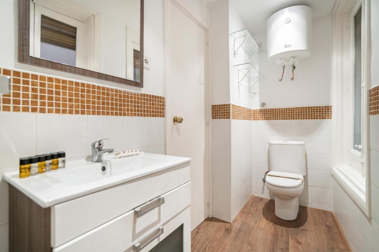 Apartamento En La Puerta Del Sol Apartment Madrid Exterior photo